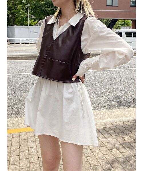 MURUA（ムルーア）の「フェイクレザーベスト×シャツワンピースSET（ワンピース・レディース・ブラック/グレー/ブラウン・FREE）」の17枚目の写真