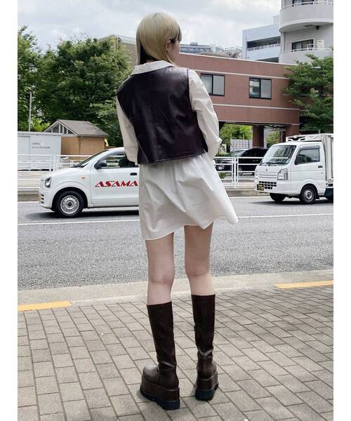 MURUA（ムルーア）の「フェイクレザーベスト×シャツワンピースSET（ワンピース・レディース・ブラック/グレー/ブラウン・FREE）」の19枚目の写真