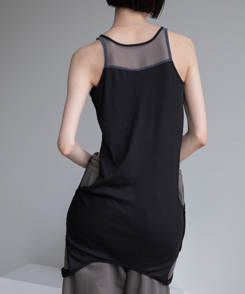 VACANCY（ヴァカンシー）の「シアーレイヤードホール2wayアメスリタンク（タンクトップ・レディース・アイボリー/ブラック/グリーン・FREE）」の2枚目の写真