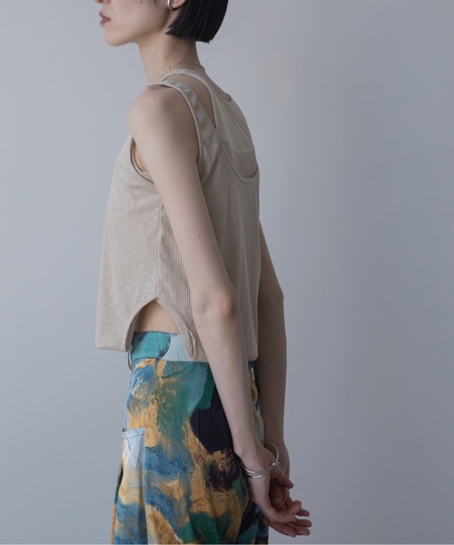 VACANCY（ヴァカンシー）の「シアーレイヤードホール2wayアメスリタンク（タンクトップ・レディース・アイボリー/ブラック/グリーン・FREE）」の8枚目の写真