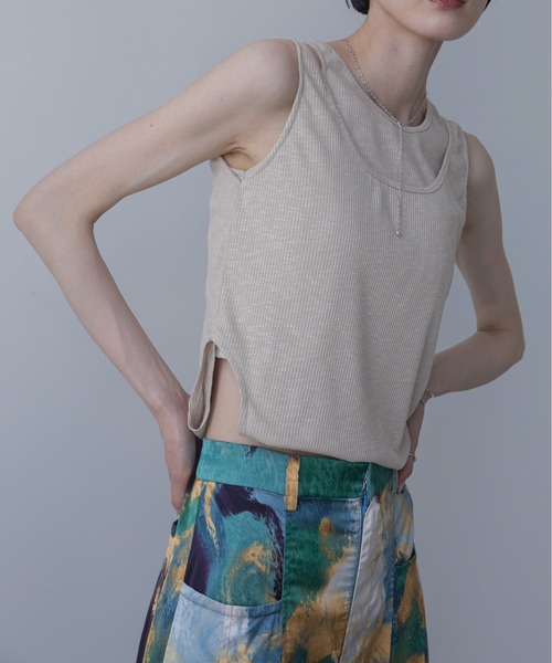 VACANCY（ヴァカンシー）の「シアーレイヤードホール2wayアメスリタンク（タンクトップ・レディース・アイボリー/ブラック/グリーン・FREE）」の6枚目の写真