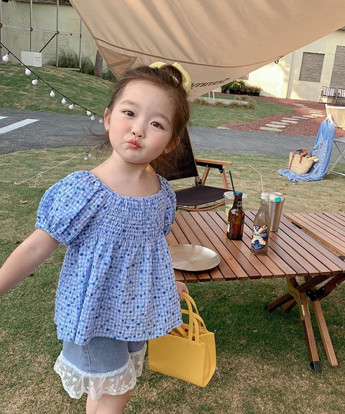 CERCA（チェルカ）の「lulunoix/フラワーフリルブラウス N15270（シャツ/ブラウス・キッズ・ブルー/ピンク・90cm/110cm/100cm/120cm）」の3枚目の写真