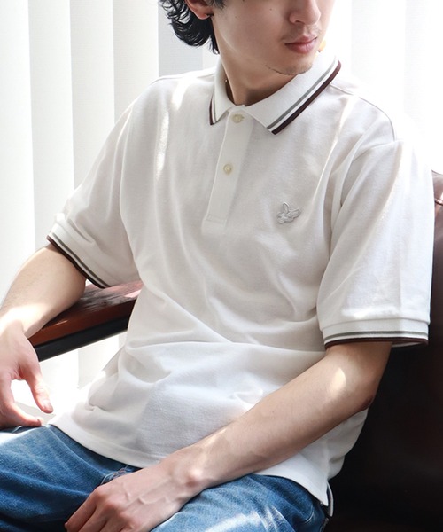 LYLE&SCOTT（ライルアンドスコット）の「【LYLE&SCOTT/ライルアンドスコット】ゴールデンイーグル リブライン 半袖 ポロシャツ（ポロシャツ・メンズ・サンドベージュ/ブルー/アイボリー/ブラック・LL/L/M）」の2枚目の写真