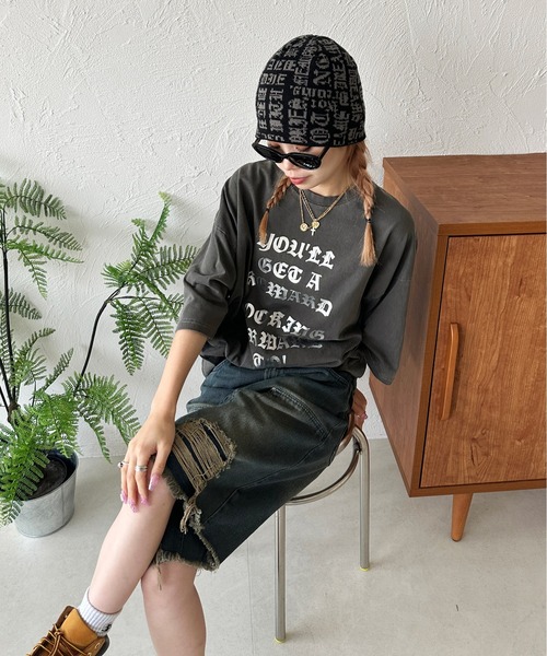 sedacle(セダクル)の「箔プリントTEE(Tシャツ/カットソー・メンズ・ブラウン/チャコールグレー・SMALL/LARGE/MEDIUM)」の11枚目の写真