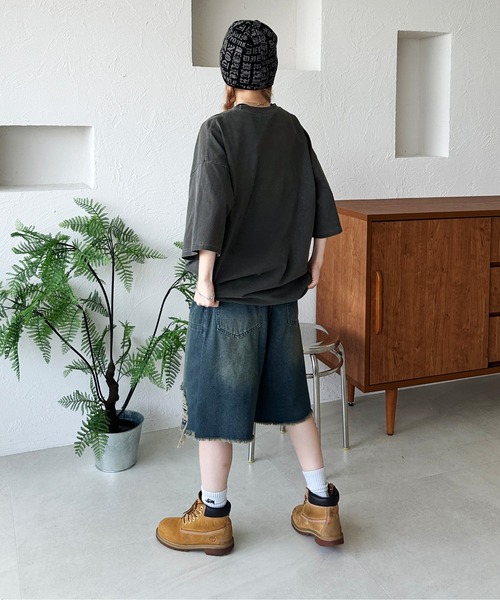 sedacle(セダクル)の「箔プリントTEE(Tシャツ/カットソー・メンズ・ブラウン/チャコールグレー・SMALL/LARGE/MEDIUM)」の5枚目の写真
