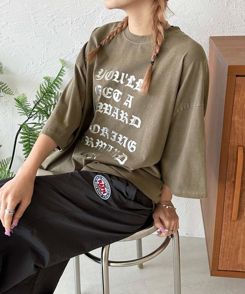 sedacle(セダクル)の「箔プリントTEE(Tシャツ/カットソー・メンズ・ブラウン/チャコールグレー・SMALL/LARGE/MEDIUM)」の20枚目の写真