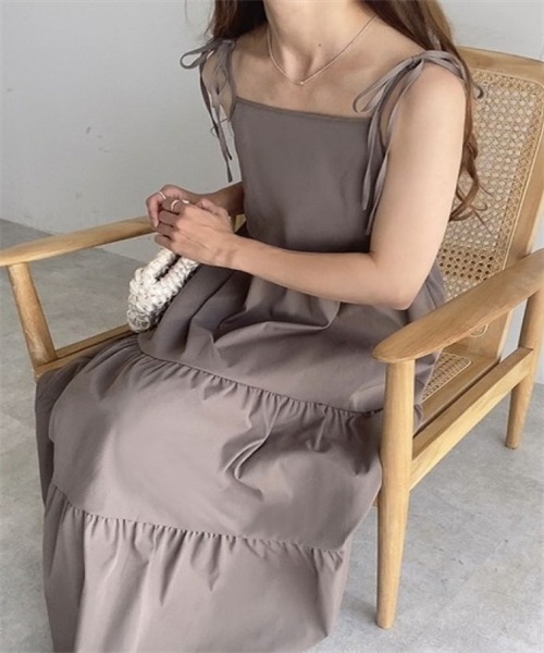 FREE STYLISTS(フリー スタイリスト)の「前後2WAY 肩リボンティアードキャミワンピース(ワンピース・レディース・ホワイト/ブラウン/ブラック/ベージュ・FREE)」の13枚目の写真