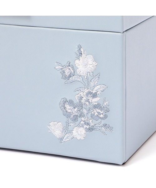 エンブロイダリーフラワー ジュエリーボックス S ブルー（収納グッズ