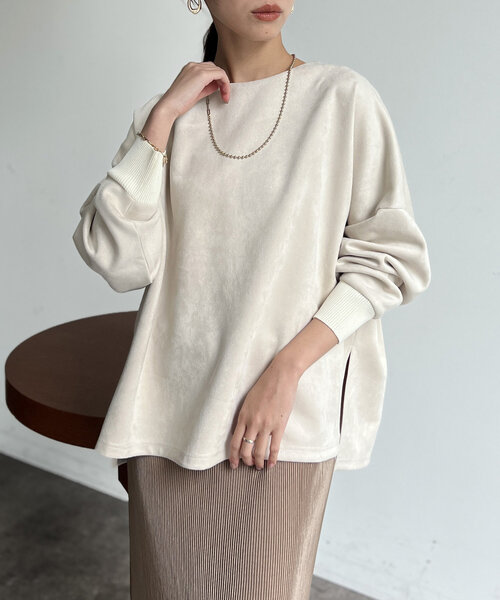 Chez toi（シェトワ）の「BACKリブラインスエードプルオーバー（Tシャツ/カットソー・レディース・ブルー/グレー/アイボリー/ブラック・FREE）」の6枚目の写真