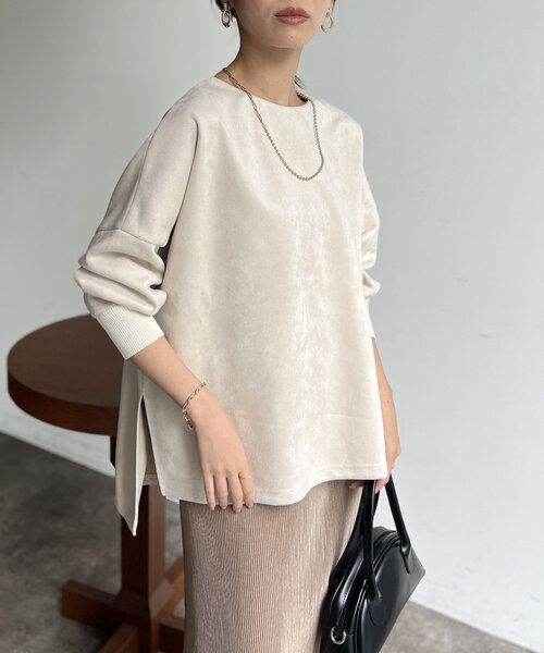 Chez toi（シェトワ）の「BACKリブラインスエードプルオーバー（Tシャツ/カットソー・レディース・ブルー/グレー/アイボリー/ブラック・FREE）」の8枚目の写真