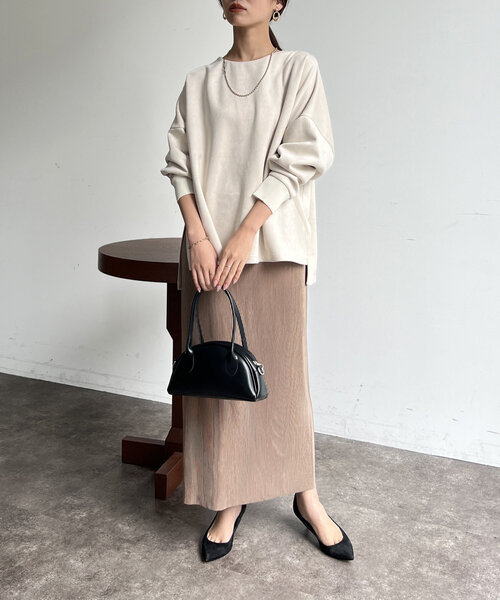 Chez toi（シェトワ）の「BACKリブラインスエードプルオーバー（Tシャツ/カットソー・レディース・ブルー/グレー/アイボリー/ブラック・FREE）」の13枚目の写真