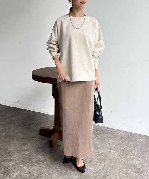 Chez toi（シェトワ）の「BACKリブラインスエードプルオーバー（Tシャツ/カットソー・レディース・ブルー/グレー/アイボリー/ブラック・FREE）」の14枚目の写真