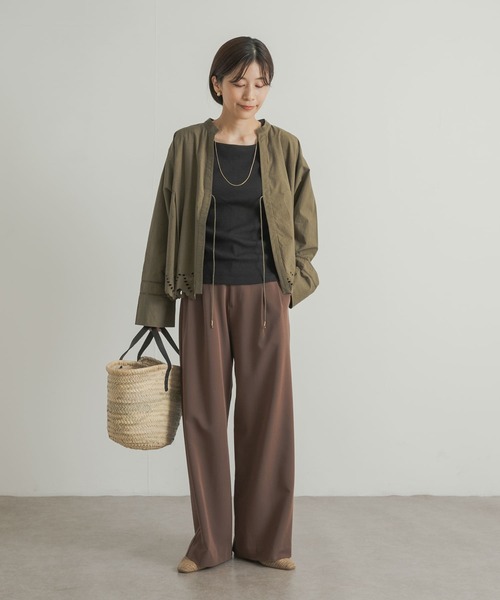 URBAN RESEARCH DOORS(アーバンリサーチドアーズ)の「レース刺繍Vネックカーディガン(カーディガン/ボレロ・レディース・オフホワイト/カーキ/ブラック・MEDIUM)」の15枚目の写真