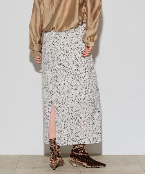 GALLEST（ギャレスト）の「変形ドットナロースカート（スカート・レディース・ホワイト系7/ブラック系4・38/36）」の11枚目の写真