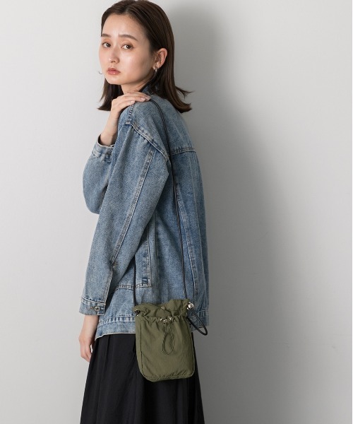 ad thie(アドティエ)の「ドロストデザイン コンパクト ショルダーバッグ(ショルダーバッグ・レディース・カーキ/ブラック/オフホワイト・FREE)」の21枚目の写真