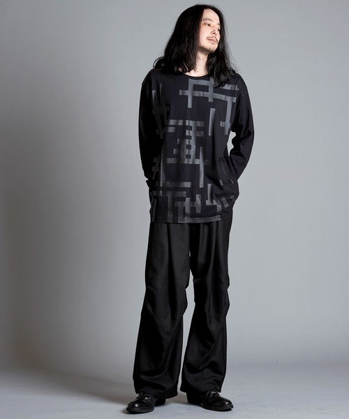 NO ID.（ノーアイディ）の「【NO ID.】Geometric Print Big Pullover / ジオメトリック プリント ビッグ プルオーバー（Tシャツ/カットソー・メンズ・グレー/ブラック/ホワイト・ONE SIZE）」の15枚目の写真