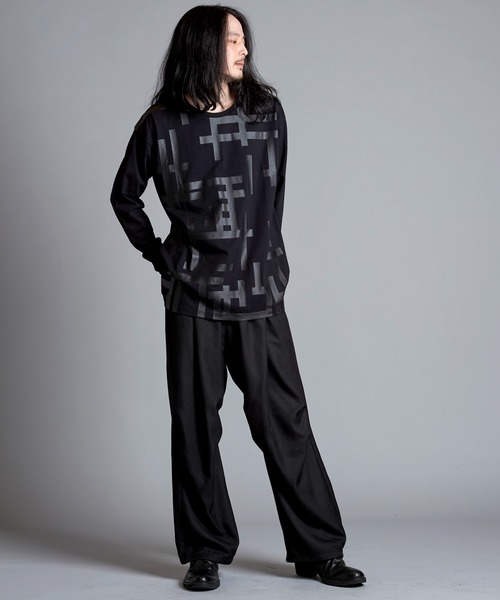 NO ID.（ノーアイディ）の「【NO ID.】Geometric Print Big Pullover / ジオメトリック プリント ビッグ プルオーバー（Tシャツ/カットソー・メンズ・グレー/ブラック/ホワイト・ONE SIZE）」の17枚目の写真