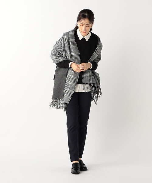 COMME CA ISM（コムサイズム）の「【 リバーシブル 】大判ストール（ストール/ショール・レディース・チャコールグレー/ブラック系1・FREE）」の3枚目の写真