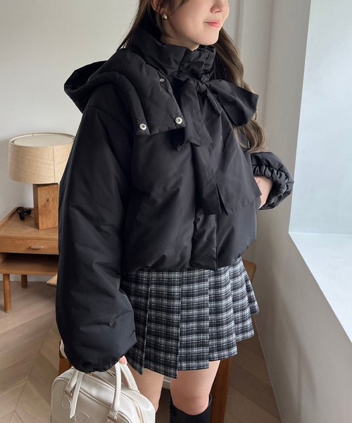 one after another NICE CLAUP（ワンアフターアナザーナイスクラップ）の「リボンフェイクダウンジャケット（ダウンジャケット/コート・レディース・ブラック系その他/グレー/アイボリー/ブラック・FREE）」の5枚目の写真