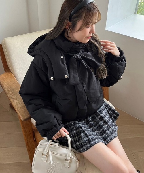 one after another NICE CLAUP（ワンアフターアナザーナイスクラップ）の「リボンフェイクダウンジャケット（ダウンジャケット/コート・レディース・ブラック系その他/グレー/アイボリー/ブラック・FREE）」の7枚目の写真