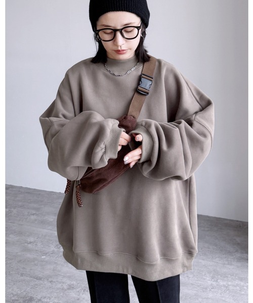 reca(レカ)の「オーバーサイズ裏起毛スウェット(スウェット・レディース・チャコール/キナリ/グレイッシュベージュ/ラベンダー・FREE)」の1枚目の写真