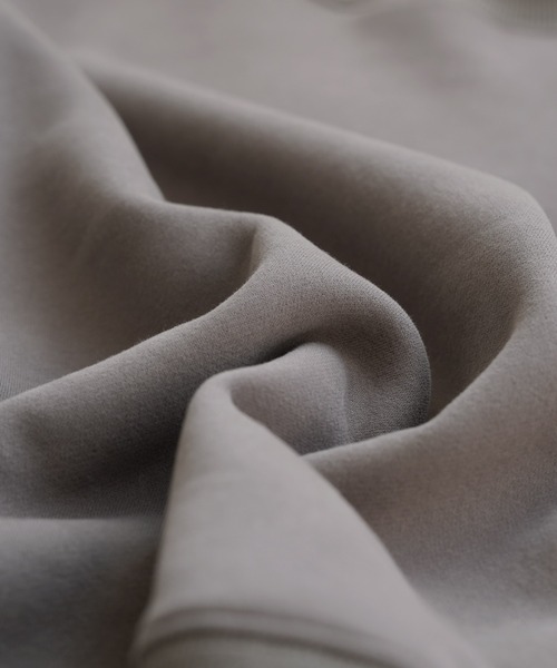 reca(レカ)の「オーバーサイズ裏起毛スウェット(スウェット・レディース・チャコール/キナリ/グレイッシュベージュ/ラベンダー・FREE)」の8枚目の写真