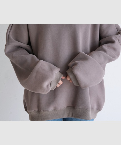 reca(レカ)の「オーバーサイズ裏起毛スウェット(スウェット・レディース・チャコール/キナリ/グレイッシュベージュ/ラベンダー・FREE)」の17枚目の写真