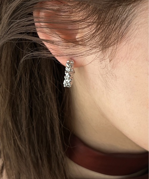 ciite'(シーテ)の「ギャザーメタルワンタッチフープピアス (両耳用)(ピアス(両耳用)・レディース・シルバー/ゴールド・FREE)」の5枚目の写真