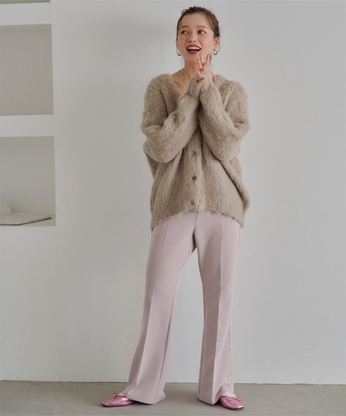 titivate（ティティベイト）の「センタープレスフレアパンツ（その他パンツ・レディース・ブラック/グレイッシュベージュ/アイボリー/ピンクベージュ/ブラウン・M）」の9枚目の写真