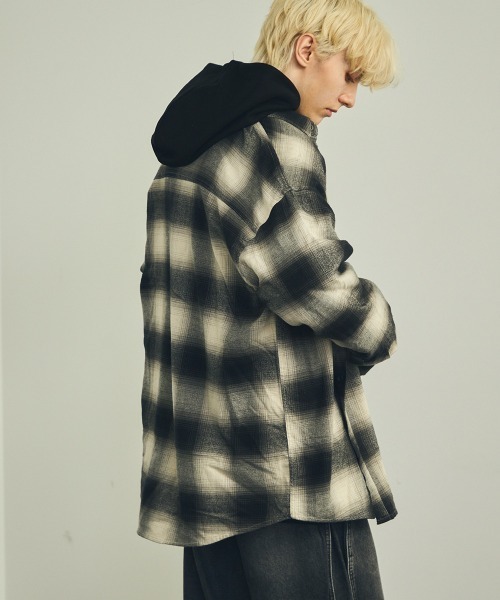 Shoowtime（ショウタイム）の「フランネルオンブレチェック長袖シャツ（シャツ/ブラウス・メンズ・ブラック系・X-LARGE/LARGE/MEDIUM）」の17枚目の写真