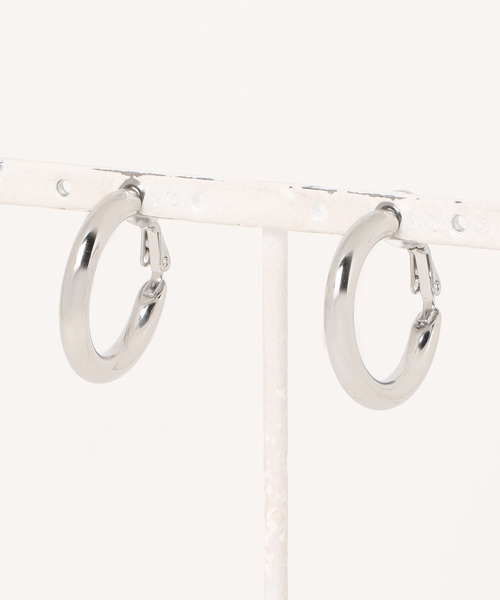 ROSE BUD(ローズバッド)の「サークルフープイヤリング(イヤリング・レディース・シルバー/ゴールド・FREE)」の4枚目の写真