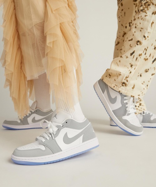 JORDAN BRAND(ジョーダンブランド)の「エア ジョーダン 1 LOW ウィメンズシューズ / Air Jordan 1 Low Women's Shoes DC0774-105 White(スニーカー・レディース・ホワイト・22/22.5/23/23.5/24/24.5/25/25.5/26/26.5/27/27.5/28/28.5/29)」の5枚目の写真