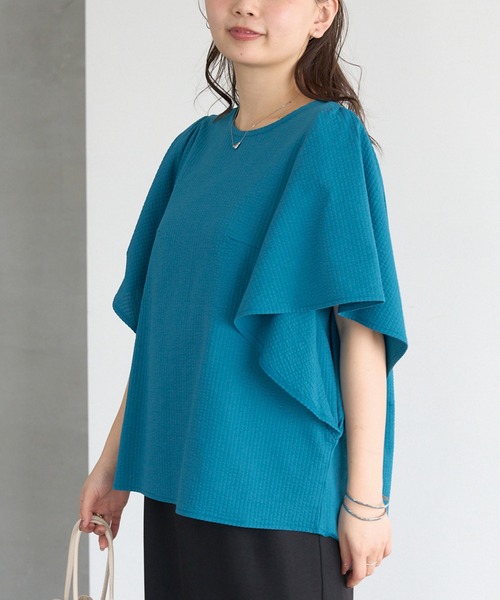 LAVEANGE（ラビアンジェ）の「サッカーストライプフリルブラウス（シャツ/ブラウス・レディース・ブラック/ブルー/オフホワイト・4L/3L/LL/M/5L）」の7枚目の写真