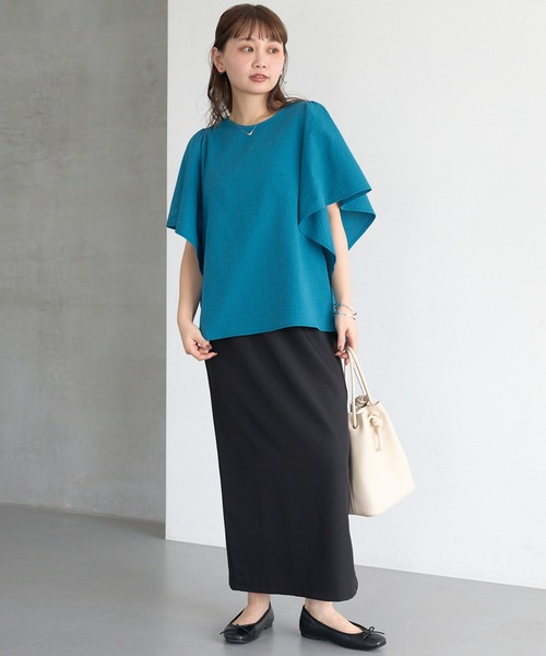 LAVEANGE（ラビアンジェ）の「サッカーストライプフリルブラウス（シャツ/ブラウス・レディース・ブラック/ブルー/オフホワイト・4L/3L/LL/M/5L）」の10枚目の写真