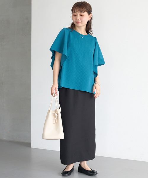 LAVEANGE（ラビアンジェ）の「サッカーストライプフリルブラウス（シャツ/ブラウス・レディース・ブラック/ブルー/オフホワイト・4L/3L/LL/M/5L）」の19枚目の写真