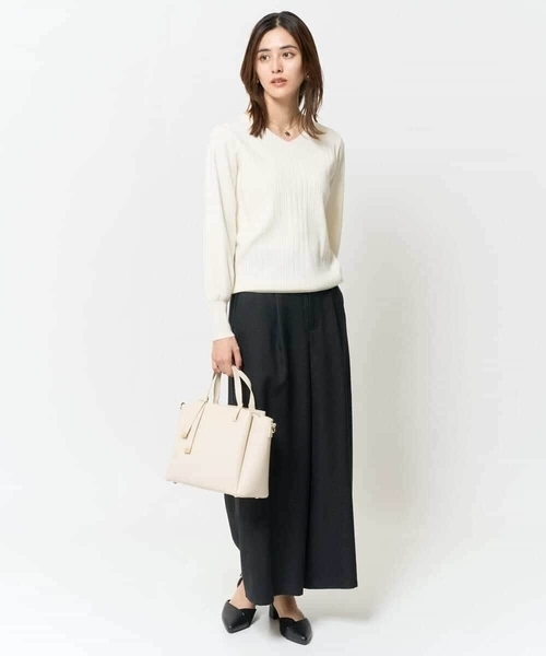a.v.v(アーヴェヴェ)の「ウール調フレアパンツ(その他パンツ・レディース・ブラック/グレー系その他・36/34/38/40/42)」の20枚目の写真