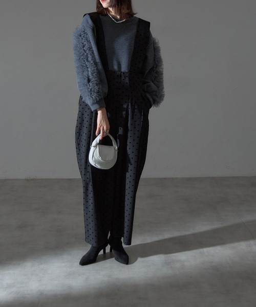 each（イーチ）の「チュールスリーブ裏起毛クロップドスウェット（スウェット・レディース・ブラック/ライトグレー/グレー・FREE）」の10枚目の写真