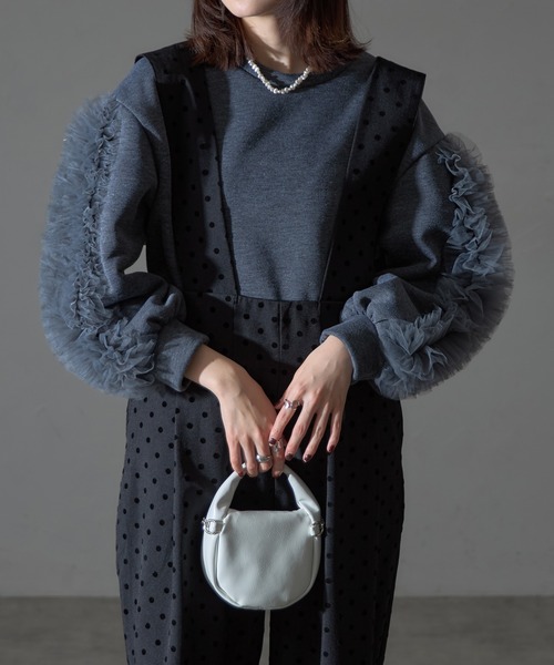 each（イーチ）の「チュールスリーブ裏起毛クロップドスウェット（スウェット・レディース・ブラック/ライトグレー/グレー・FREE）」の8枚目の写真