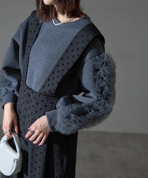 each（イーチ）の「チュールスリーブ裏起毛クロップドスウェット（スウェット・レディース・ブラック/ライトグレー/グレー・FREE）」の5枚目の写真