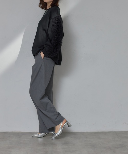 each（イーチ）の「チュールスリーブ裏起毛クロップドスウェット（スウェット・レディース・ブラック/ライトグレー/グレー・FREE）」の21枚目の写真