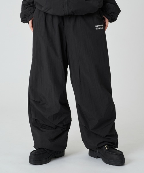 kutir(クティール)の「NYLON FLEECE WIDE PANTS/ナイロンフリースワイドパンツ(その他パンツ・メンズ・ブラック/ネイビー/グレイッシュベージュ・SMALL/MEDIUM/LARGE)」の12枚目の写真