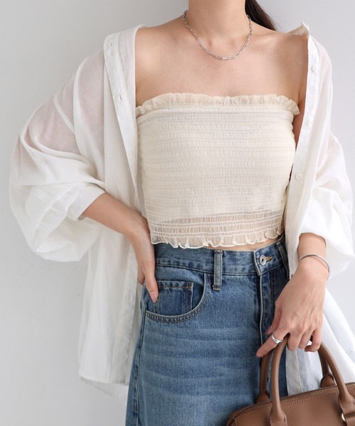 Freesia by andme(フリージアバイアンドミー)の「カップ付きチュールシャーリングショート丈キャミソール(キャミソール・レディース・オフホワイト/ブラック/ピンク/アイボリー・M)」の2枚目の写真