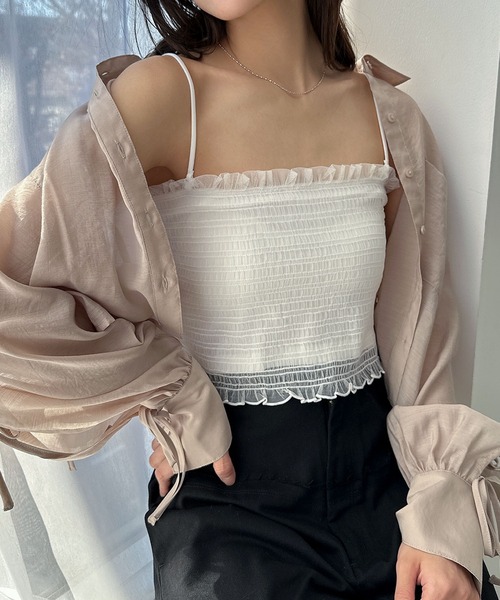 Freesia by andme(フリージアバイアンドミー)の「カップ付きチュールシャーリングショート丈キャミソール(キャミソール・レディース・オフホワイト/ブラック/ピンク/アイボリー・M)」の5枚目の写真