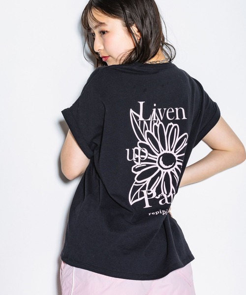 repipi armario(レピピ アルマリオ)の「BACKフラワーTシャツ(Tシャツ/カットソー・キッズ・ブラック/ホワイト/レッド・LARGE/MEDIUM/SMALL)」の1枚目の写真