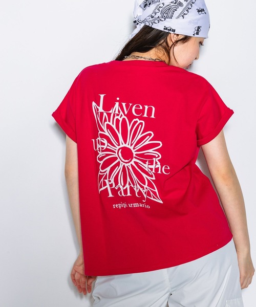 repipi armario(レピピ アルマリオ)の「BACKフラワーTシャツ(Tシャツ/カットソー・キッズ・ブラック/ホワイト/レッド・LARGE/MEDIUM/SMALL)」の17枚目の写真