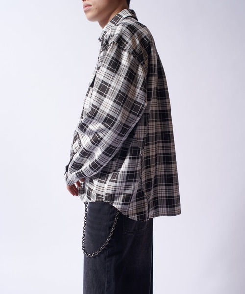 Lui's(ルイス)の「【Neucon/ニューコン】アイレットポケットオーバーサイズチェックシャツ(シャツ/ブラウス・メンズ・サックスブルー/ブラック・2/1)」の22枚目の写真