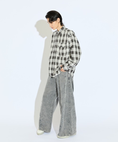 Lui's(ルイス)の「【Neucon/ニューコン】アイレットポケットオーバーサイズチェックシャツ(シャツ/ブラウス・メンズ・サックスブルー/ブラック・2/1)」の7枚目の写真