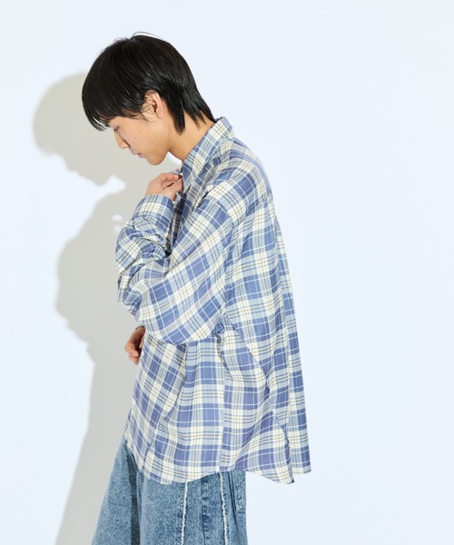 Lui's(ルイス)の「【Neucon/ニューコン】アイレットポケットオーバーサイズチェックシャツ(シャツ/ブラウス・メンズ・サックスブルー/ブラック・2/1)」の15枚目の写真