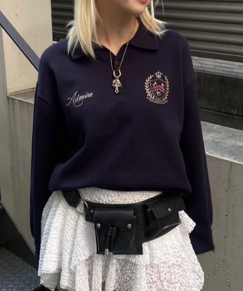 ACLENT(アクレント)の「エンブレムロゴステッチニット(ニット/セーター・レディース・ブラック/ホワイト/グレー/ネイビー・FREE)」の4枚目の写真