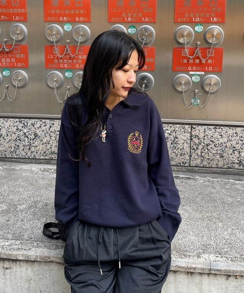 ACLENT(アクレント)の「エンブレムロゴステッチニット(ニット/セーター・レディース・ブラック/ホワイト/グレー/ネイビー・FREE)」の11枚目の写真